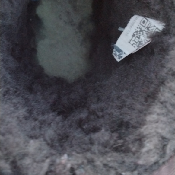 UGG Short Boots - Picture 12 of 13